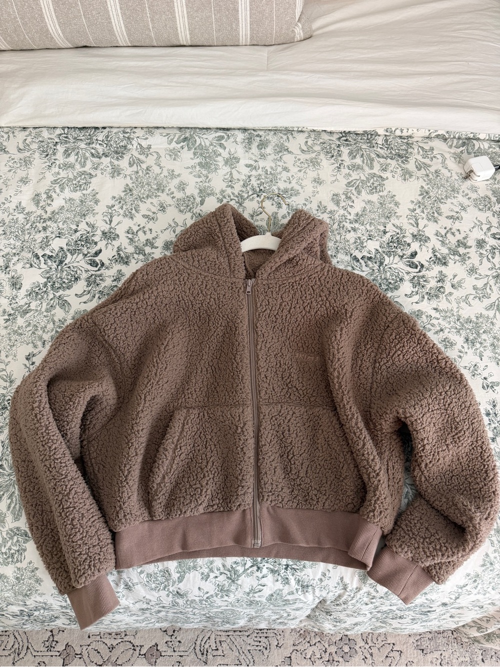 SKIMS TEDDY ZIP UP HOODIE IN DESERT